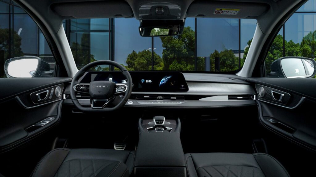 t8-interior-1536x864